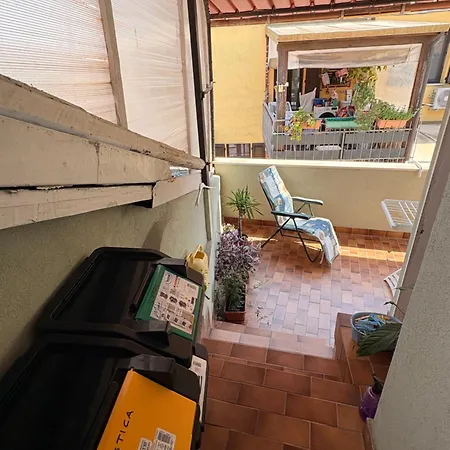 Cozy With Terrace - Casa Angela 公寓