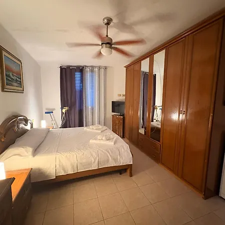 公寓 Cozy With Terrace - Casa Angela *